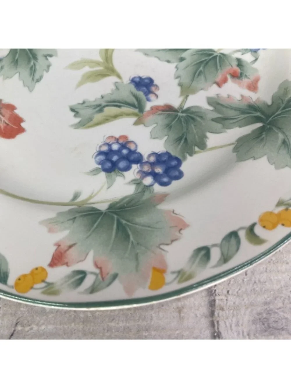 Vintage Julie Pople Avon COUNTRY FRUIT COLLECTION Porcelain Salad Plate Set 4